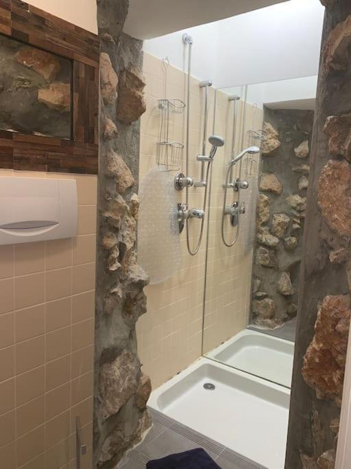 Appartamento La NONETE Villefranche-sur-Mer Esterno foto