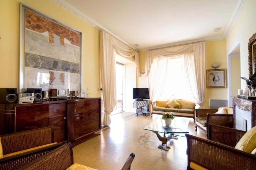 Appartamento La NONETE Villefranche-sur-Mer Esterno foto